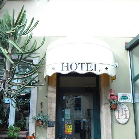 Albergo Torino Albenga Exterior photo